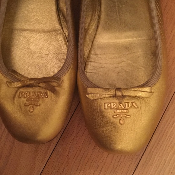 Prada - Picture 4 of 4